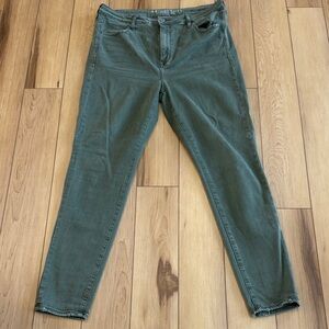 American Eagle Outfitters Green Super High Rise - Super Super Stretch Jegging